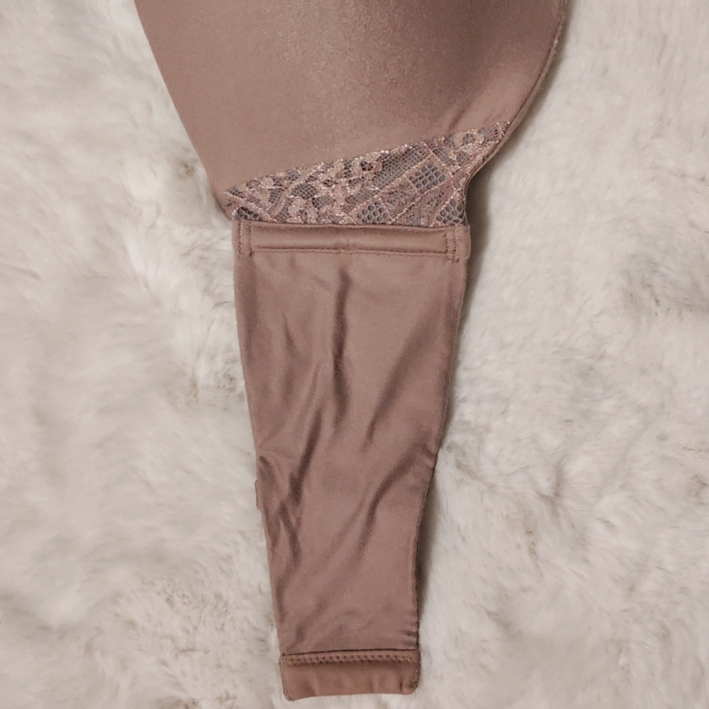 Strapless Vs Bra - image 2